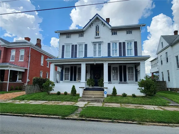 126 S Church St, Mount Pleasant, PA 15666