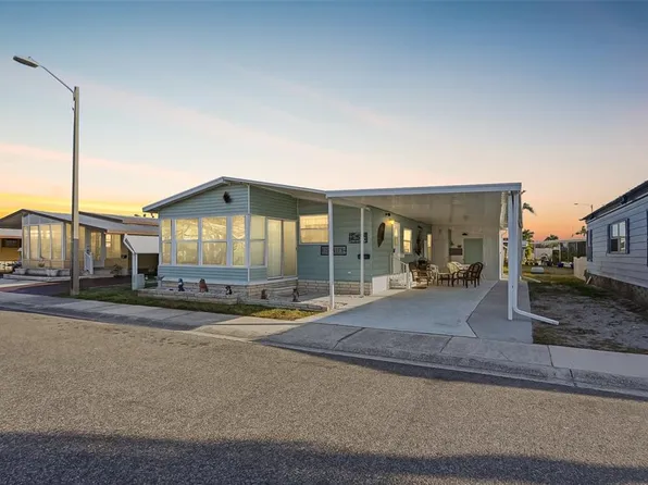 82403 New Circle Dr, Pinellas Park, FL 33781