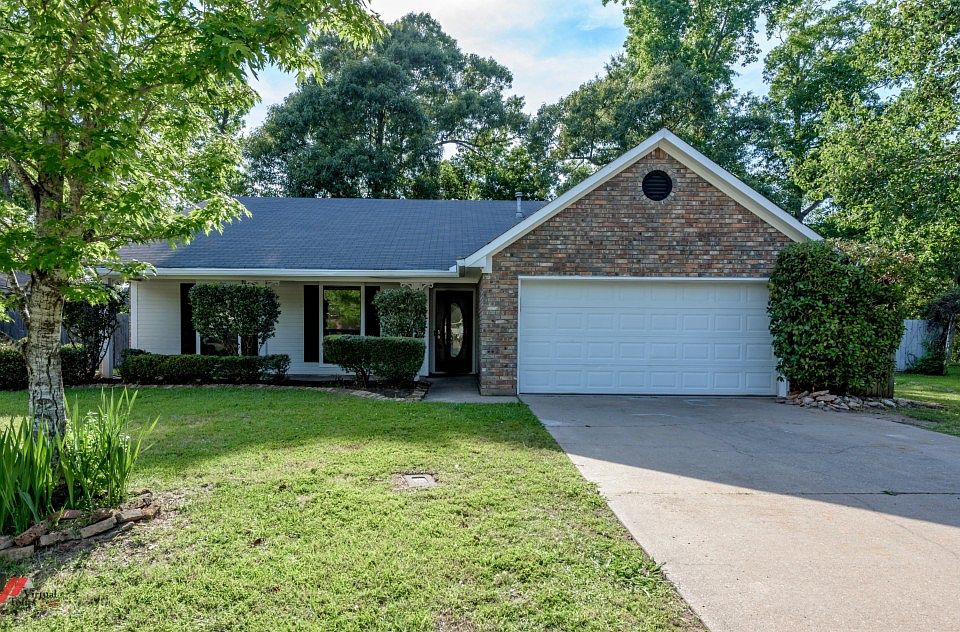 1st image of 8606 Woodlake Dr