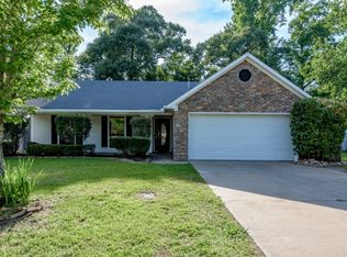 8606 Woodlake Dr, Haughton, LA 71037