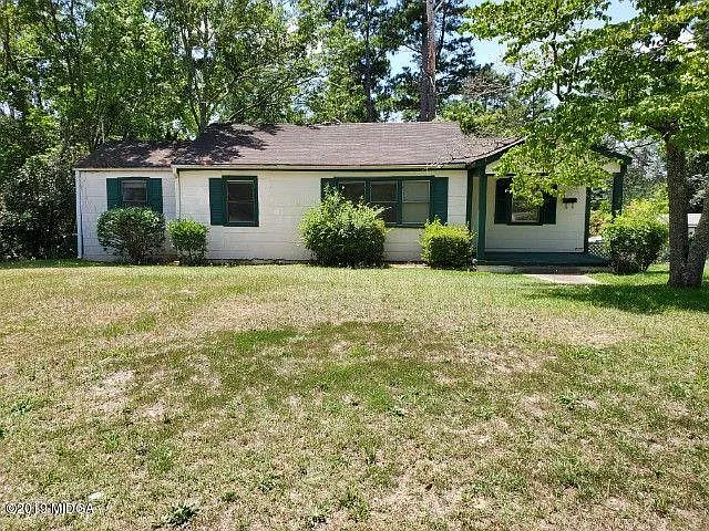 1690 Upper River Rd photo 1