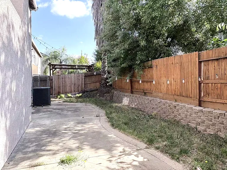 9370 Willow Pond Cir — Photo 20