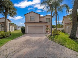 6390 NW 38th Dr, Pompano Beach, FL 33067