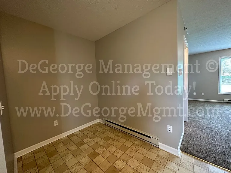 Big Tree Apartments — Photo 7