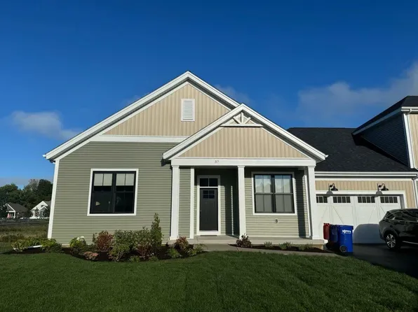 37 Halcyon Ln, South Burlington, VT 05403