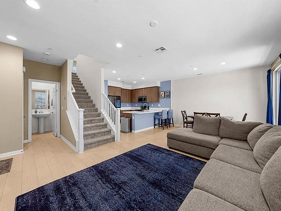2nd image of 10529 Graphite St