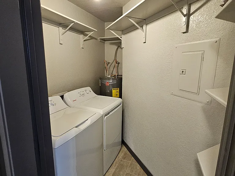1749 E Pepper Cir #1 — Photo 19