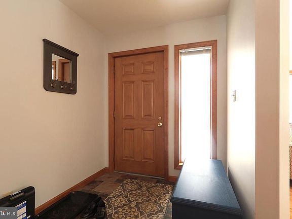 4th image of 519 Kristina Cir