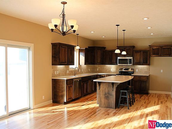 4th image of 21333 Castlerock Ln