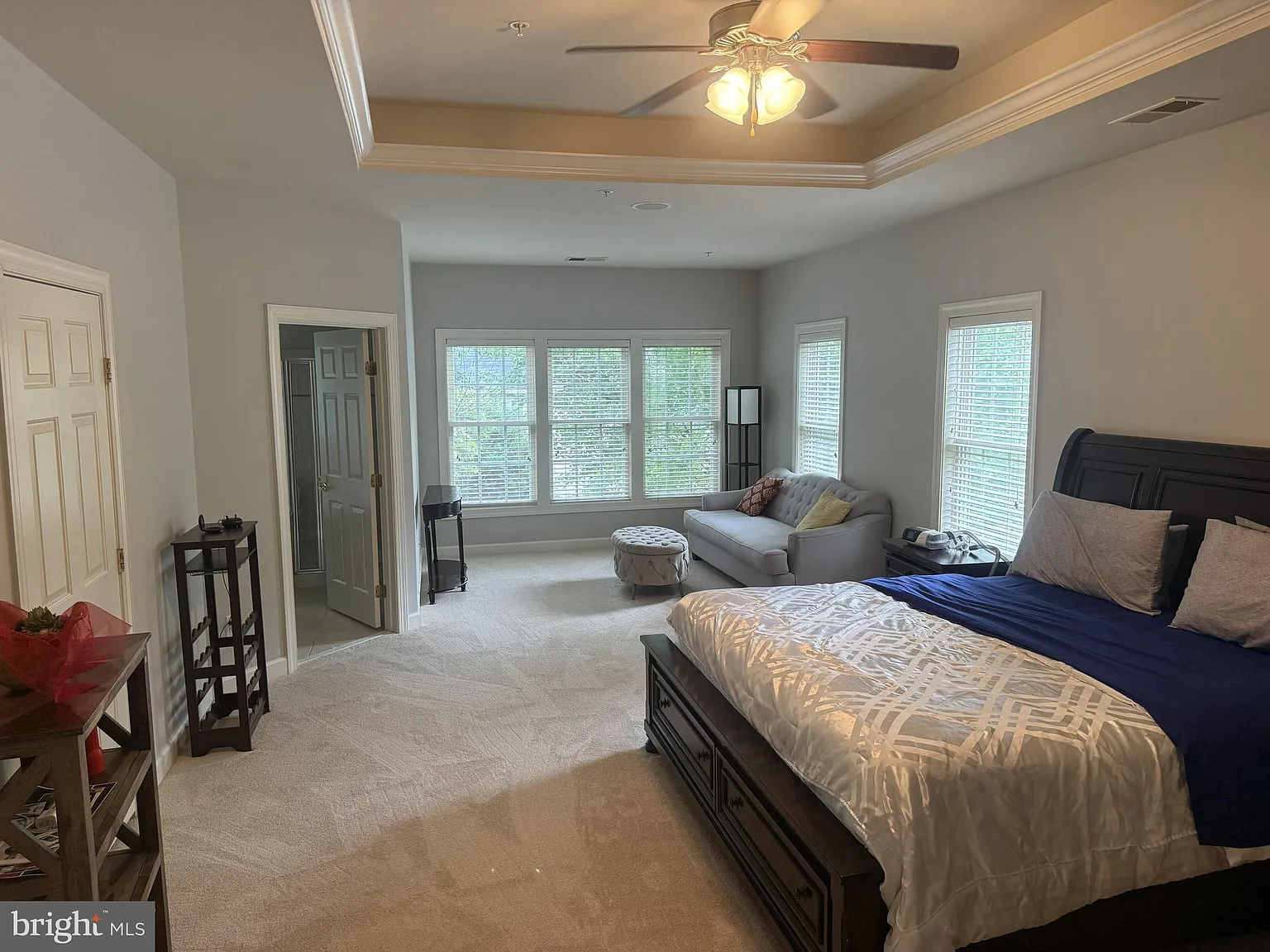 3 bed, 3.5 bath, 2762 sqft, $3,500 — Photo 4