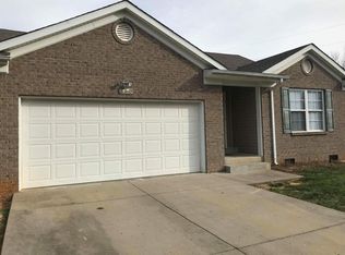 102 Red Hawk Dr, Vine Grove, KY 40175