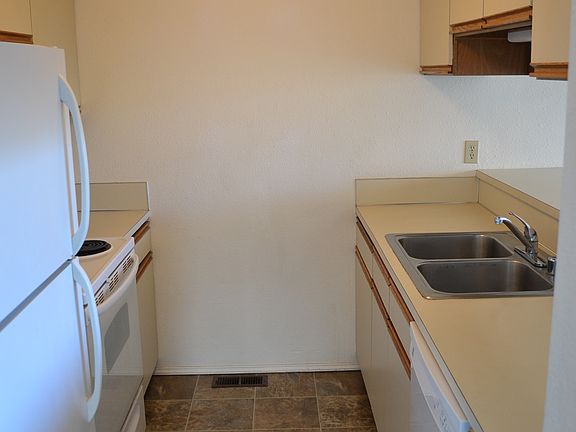 4th image of 5130 Green Hills Ave NE