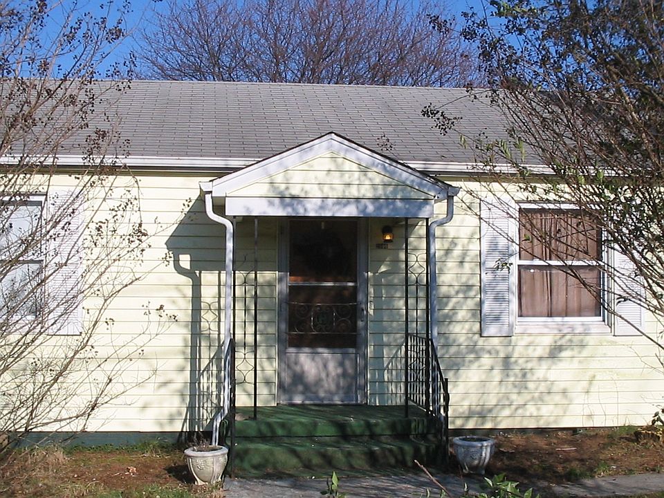 1st image of 2606 Waverly St