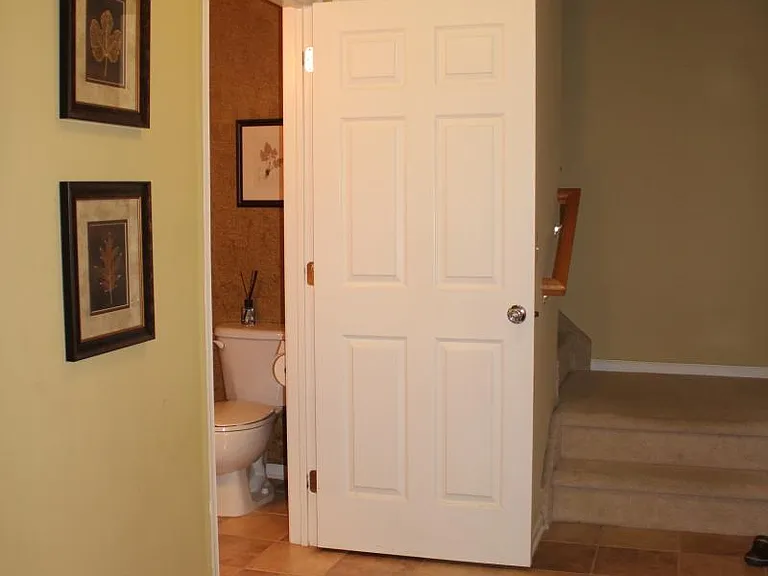122 Wallace Ct — Photo 6