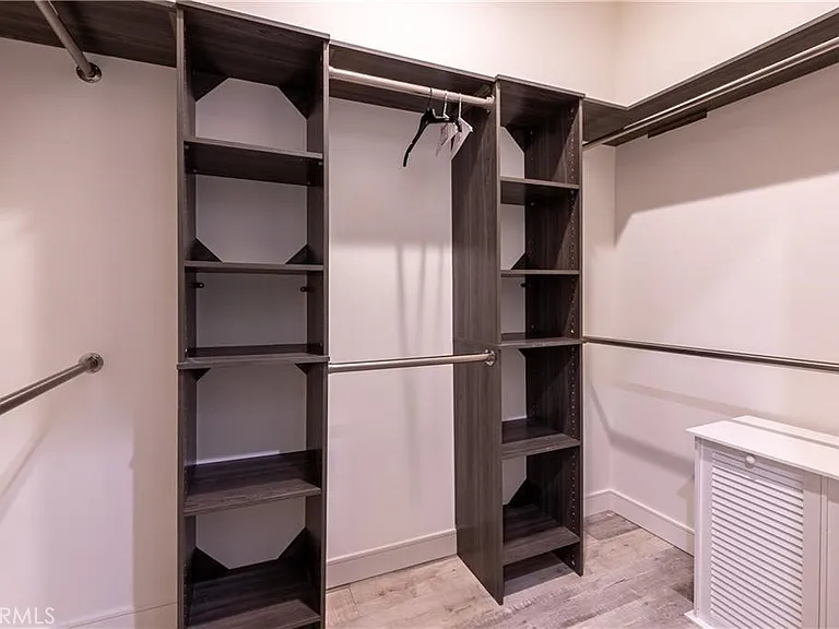 6940 Peach Ave — Photo 52