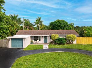 425 NE 33rd St, Boca Raton, FL 33431