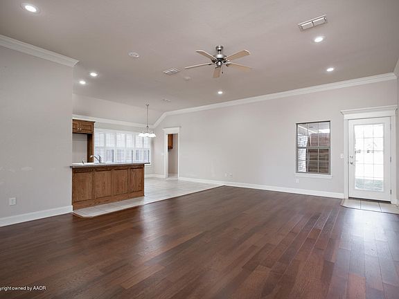 5th image of 5814 Notre Dame Dr