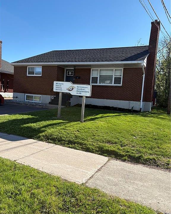 1st image of 13 Leslie St #11