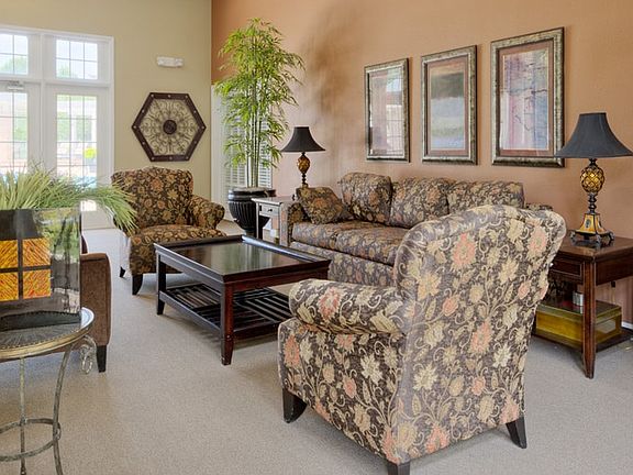 4th image of 2025 Timber Oaks Ln #7902A