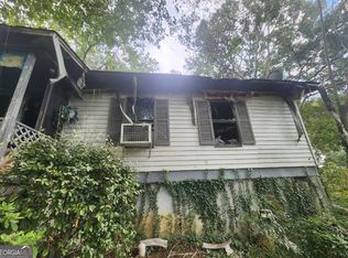 6118 Biscayne Dr, Forest Park, GA 30297