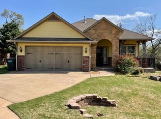 3608 Oakridge Cir, Edmond, OK 73034