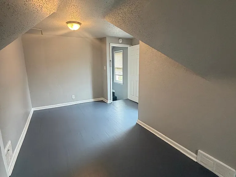 10030 Abington Ave — Photo 7