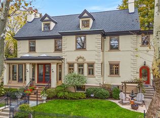 4 Colonial Pl, Pittsburgh, PA 15232