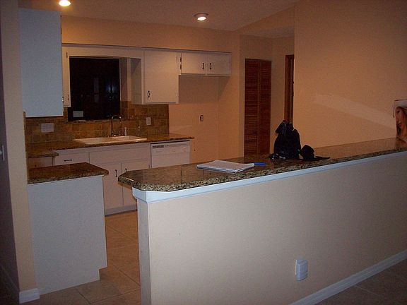 4th image of 1305 Salerno Ave SE