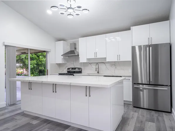 5140 NW 5th Ave, Boca Raton, FL 33487