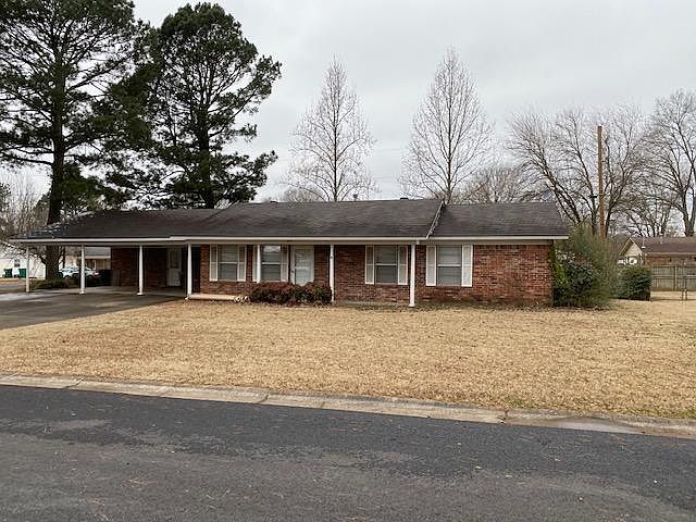 1st image of 601 N Mobile Ave