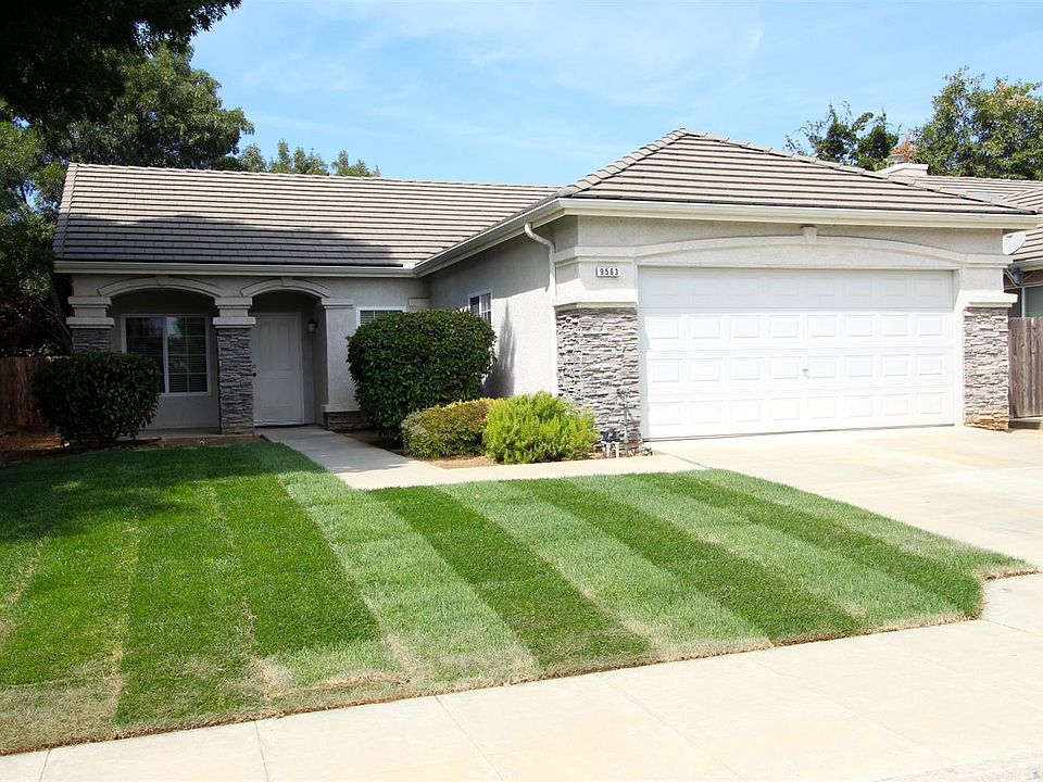 1st image of 9563 N Paula Ave