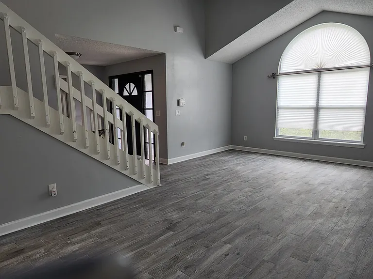 8070 Village Green Rd — Photo 7
