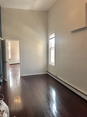 Rented by Voro, LLC | media 20