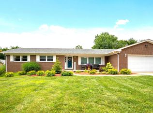 106 Robinhood Ln, Narrows, VA 24124