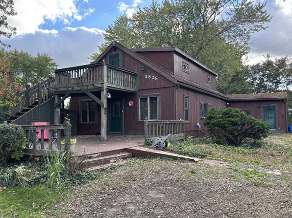 2828 Carter Ave, Erie, PA 16506