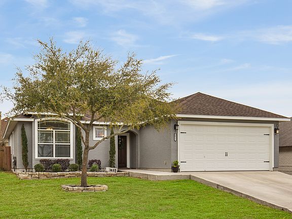 3rd image of 1623 Sunspur Dr
