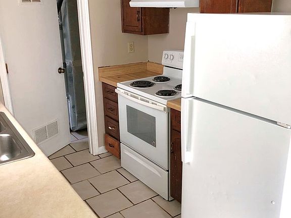 5th image of 701 N 13th Ter APT E