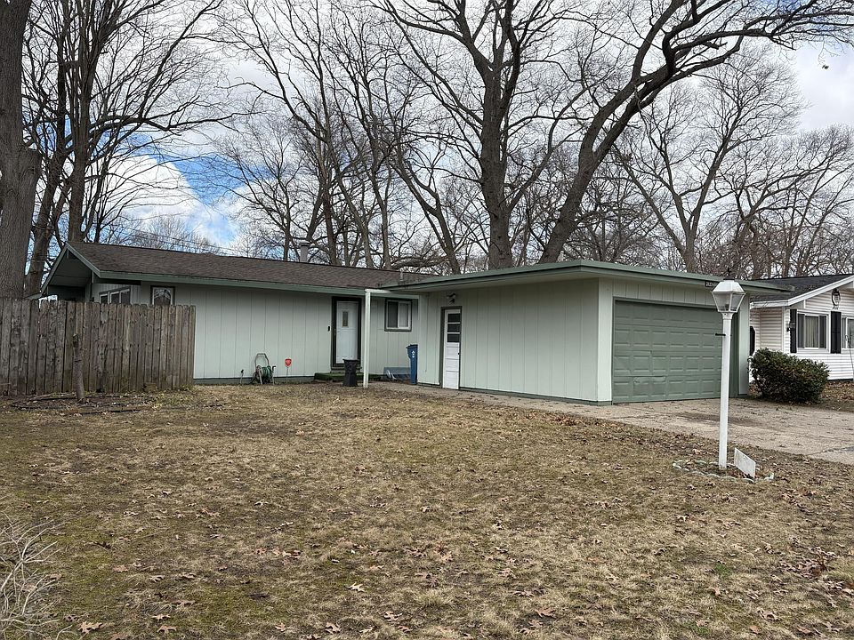 1st image of 3127 Woodcliffe Dr