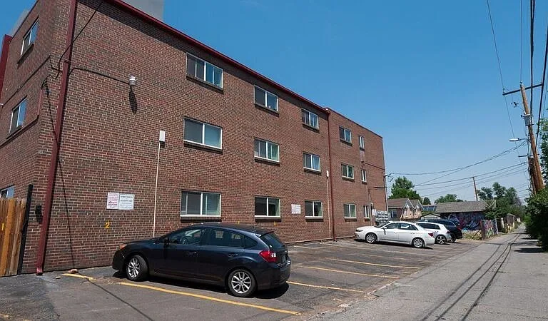 SloHi 1516 Perry Street — Photo 19