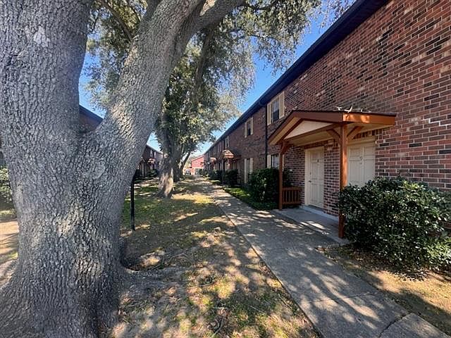 1st image of 1729 Newport Pl APT 8