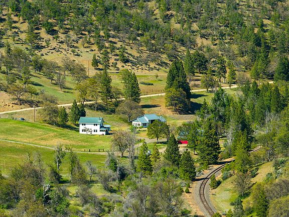 2nd image of 2245 Colestin Rd