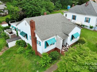 61 Perry St, Marion, NC 28752