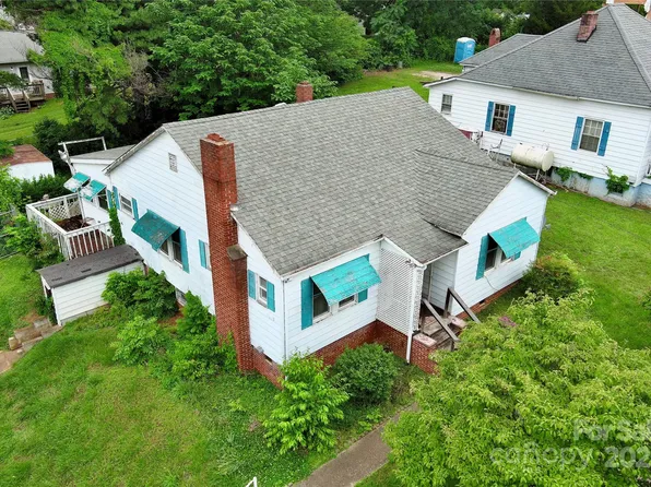 61 Perry St, Marion, NC 28752