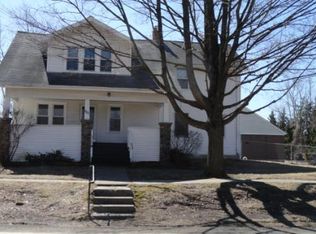 827 Broadway, Davisburg, MI 48350