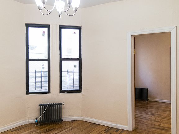2nd image of 324 Montgomery St APT A7