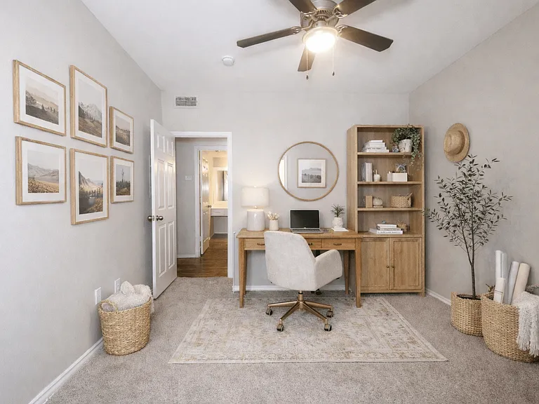 Apex Apartments — Photo 14