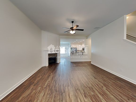 2nd image of 3777 Marion Ln