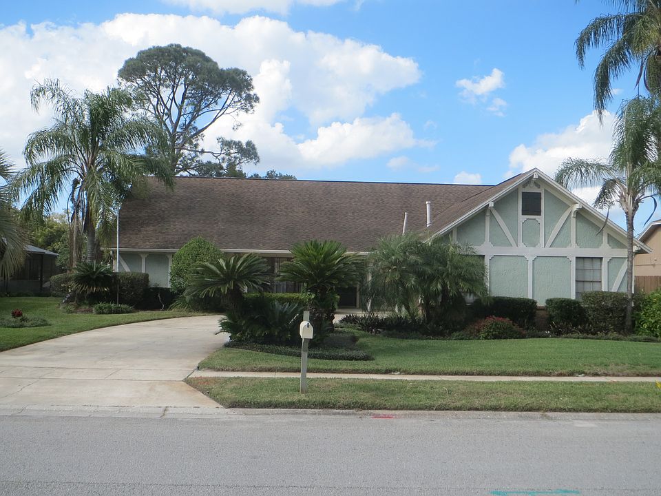 1st image of 1416 Fairway Oaks Dr