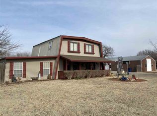 715 E County Rd, Ringwood, OK 73768