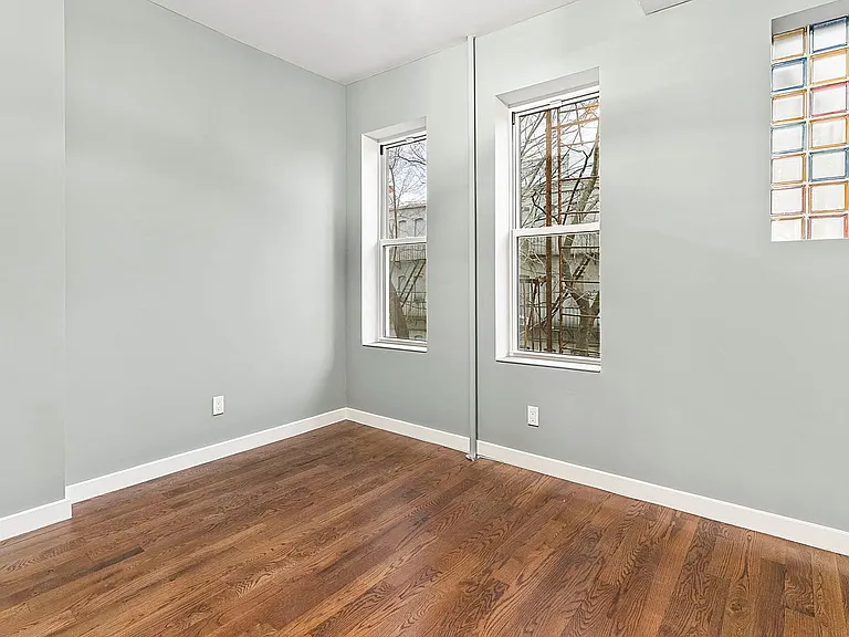 1820 Woodbine St #1L — Photo 13